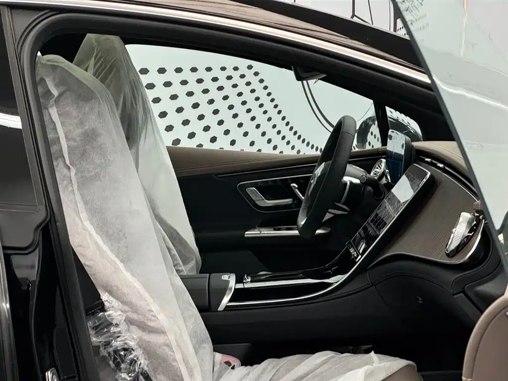 Mercedes-Benz EQE 2025 500 4MATIC