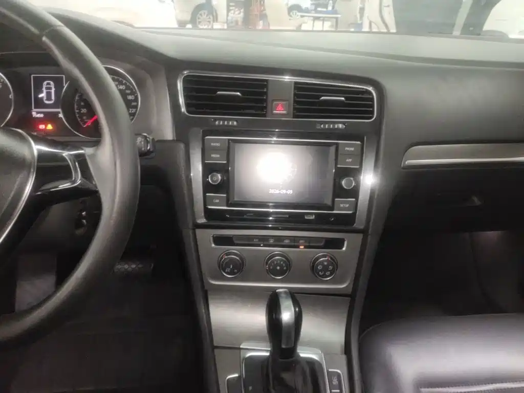 Volkswagen Golf — миниатюра 13