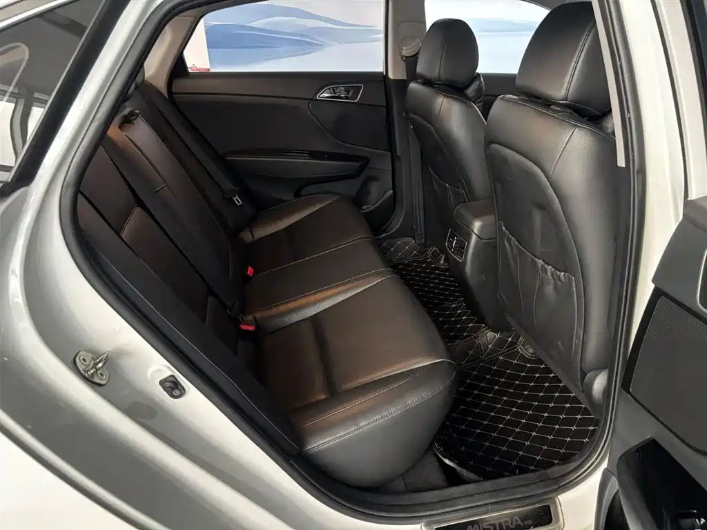 Hyundai Mistra — миниатюра 17