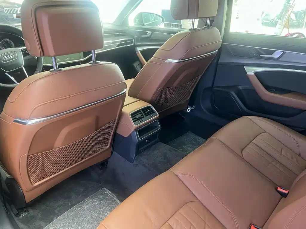Audi A6L 2021 40 TFSI Luxury
