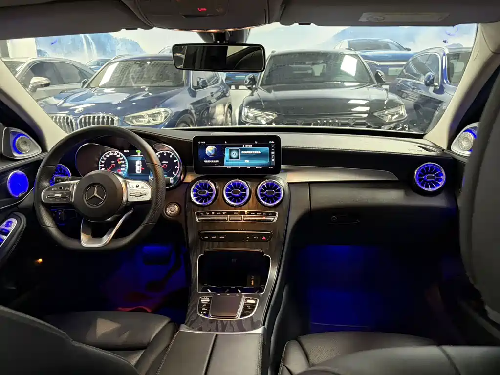 Mercedes-Benz C-Class — миниатюра 8