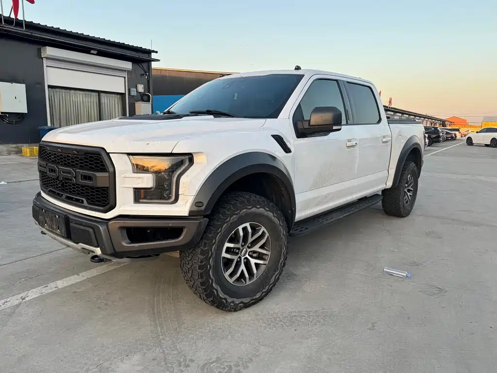 Ford F-150 Raptor