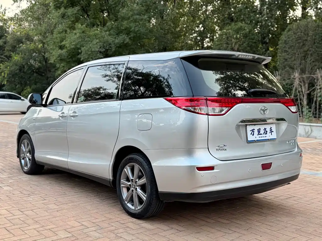 Toyota Previa — миниатюра 28