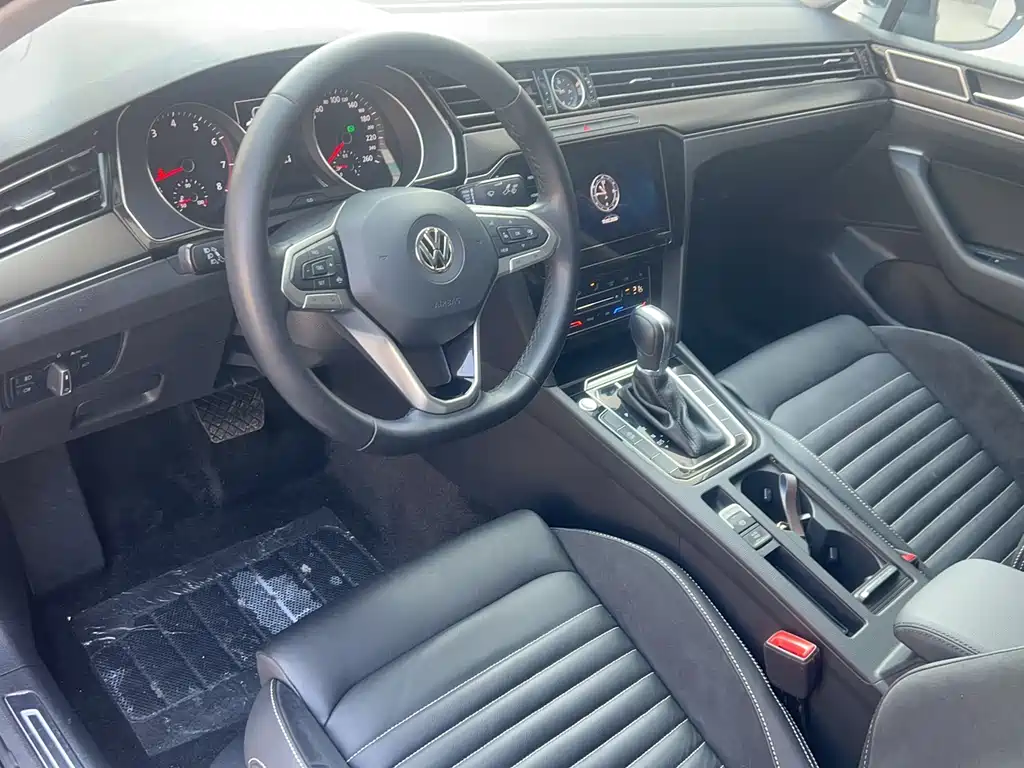 Volkswagen Magotan 2020 330TSI DSG Lead