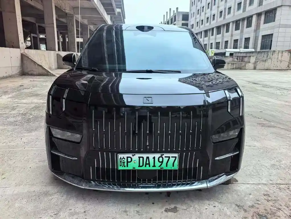 Zeekr 009 2024 мест 108kWh
