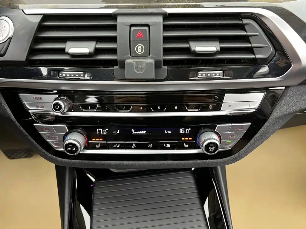 BMW X3 — миниатюра 12
