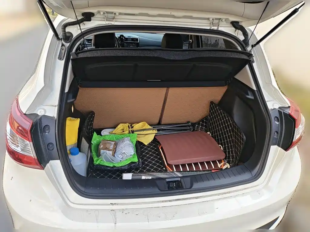 Nissan Tiida — миниатюра 20
