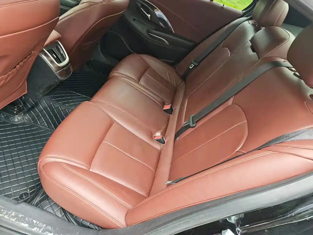 Buick LaCrosse — миниатюра 6