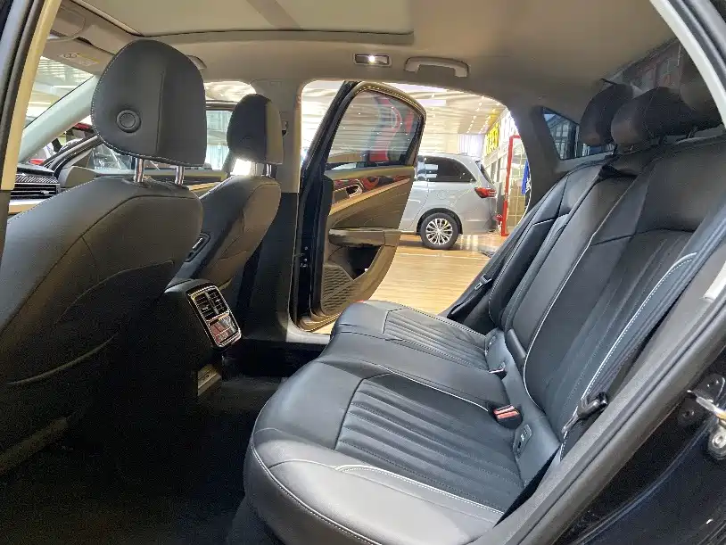 Volkswagen Passat — миниатюра 14