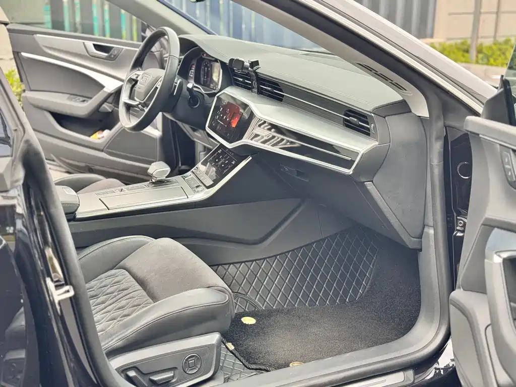 Audi A7L — миниатюра 6