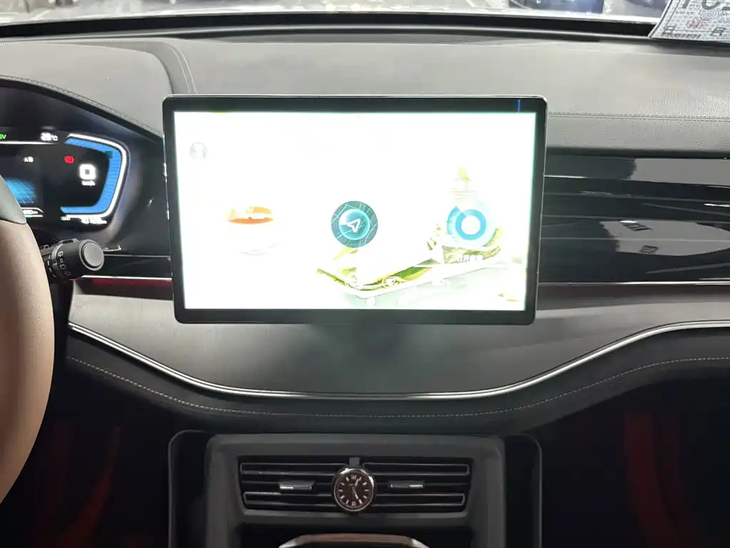 BYD Tang New Energy — миниатюра 11