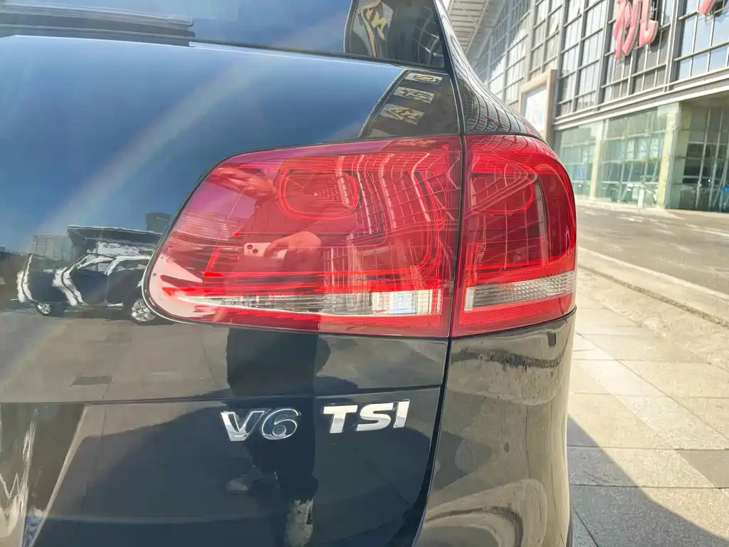 Volkswagen Touareg — миниатюра 7