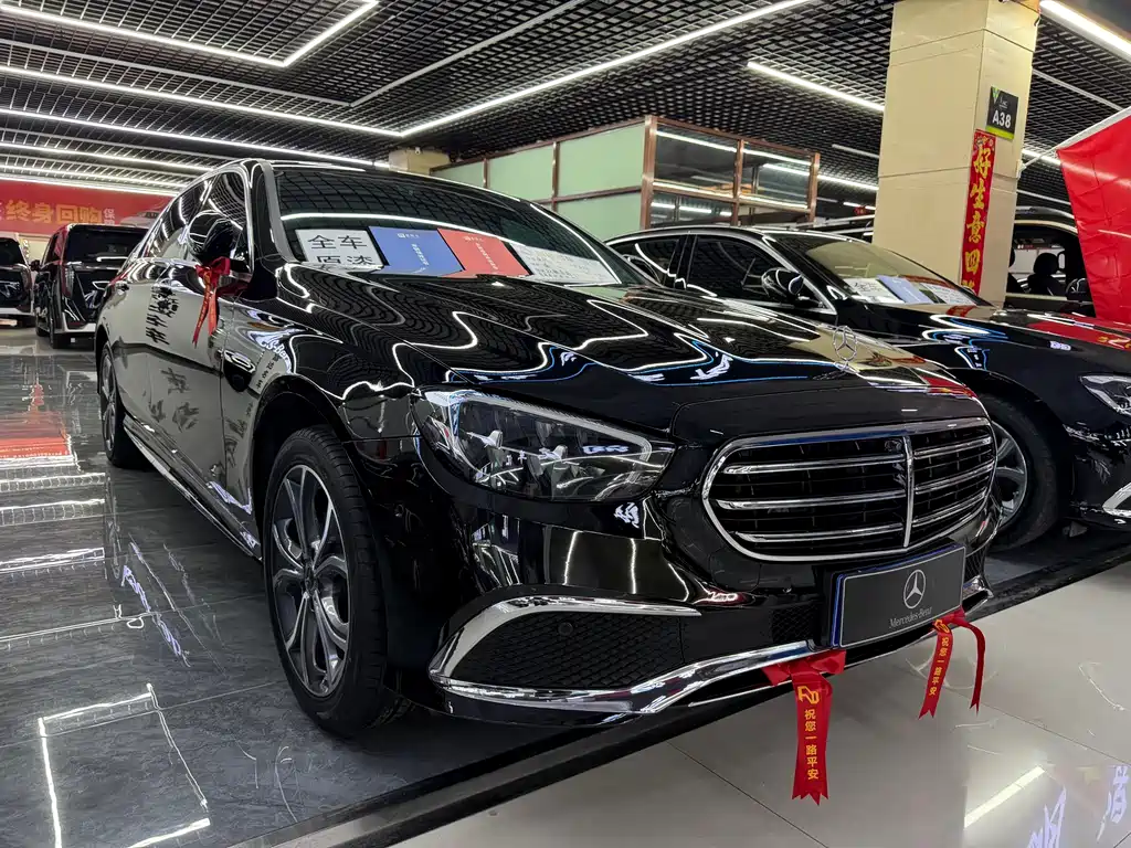 Mercedes-Benz E-Class — миниатюра 3