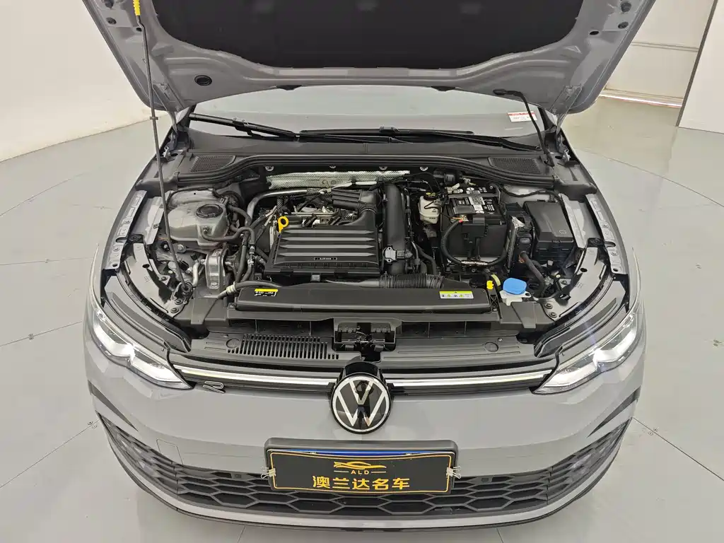 Volkswagen Golf — миниатюра 33