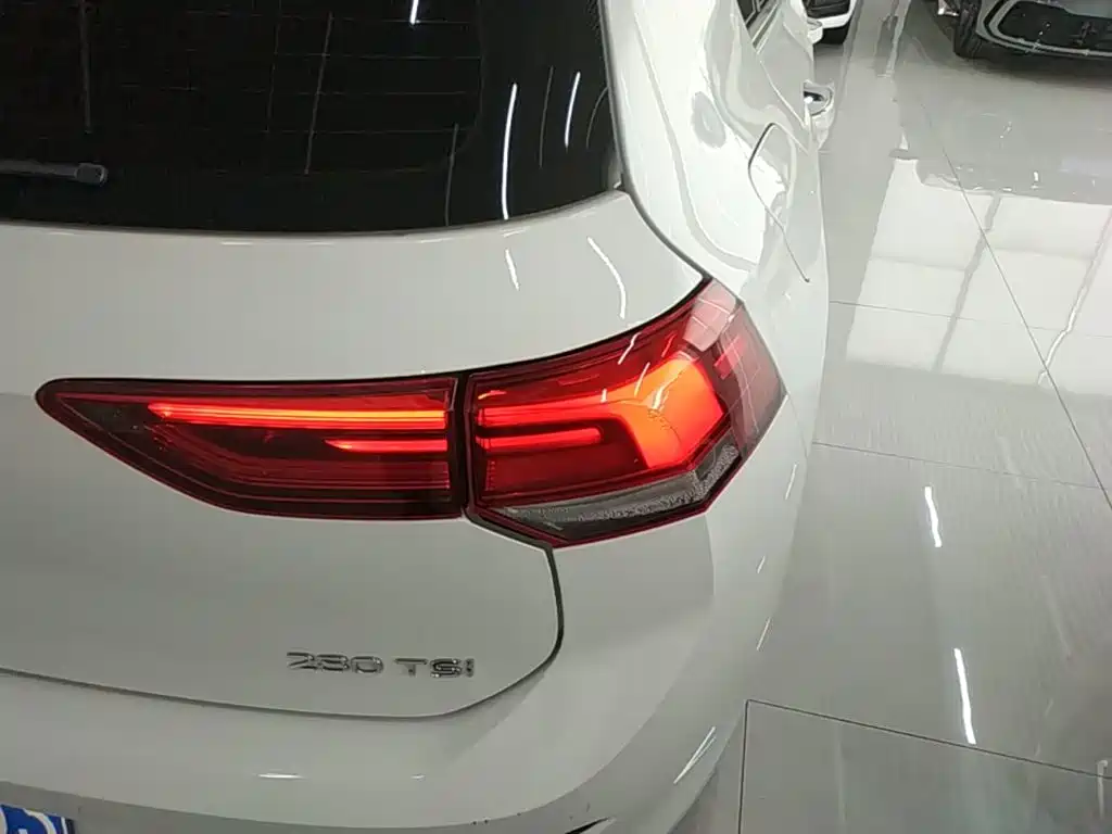 Volkswagen Golf — миниатюра 8