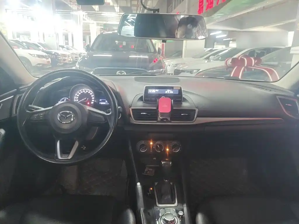 Mazda 3 Axela — миниатюра 10