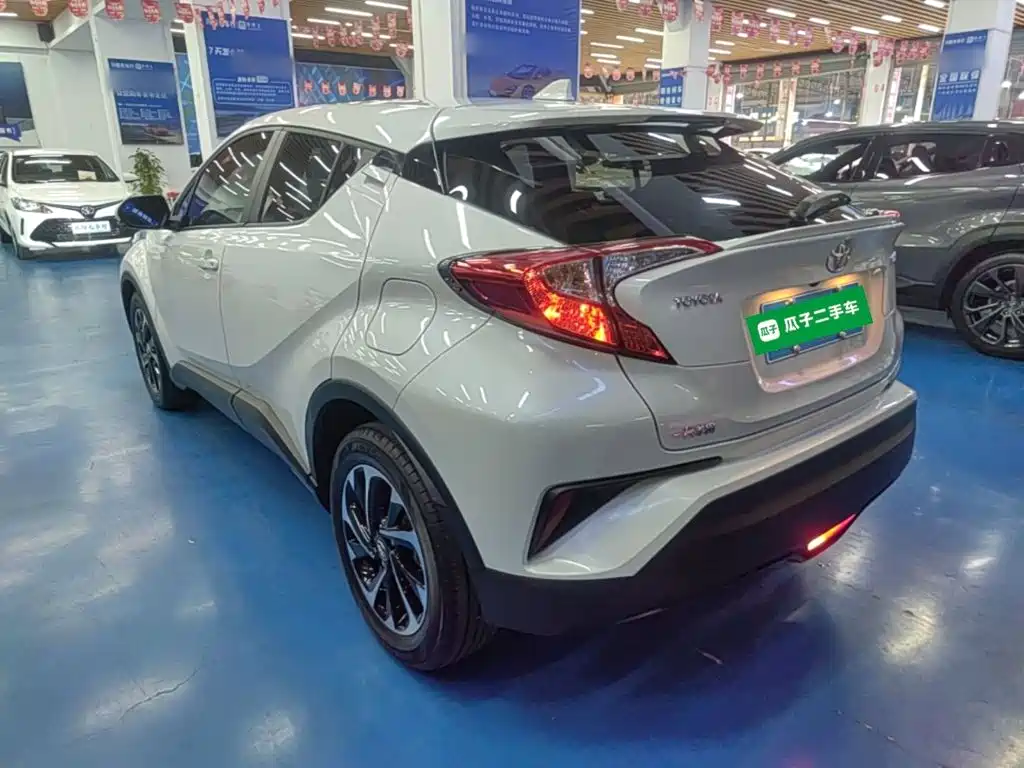 Toyota IZOA — миниатюра 5