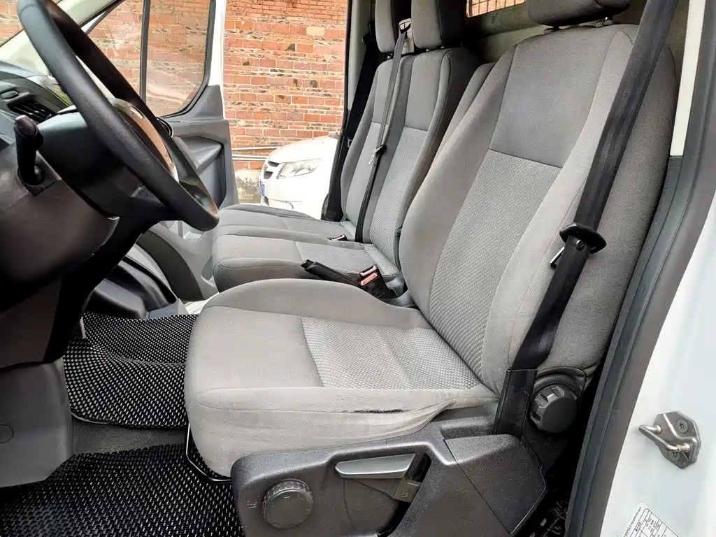 Ford Transit — миниатюра 13