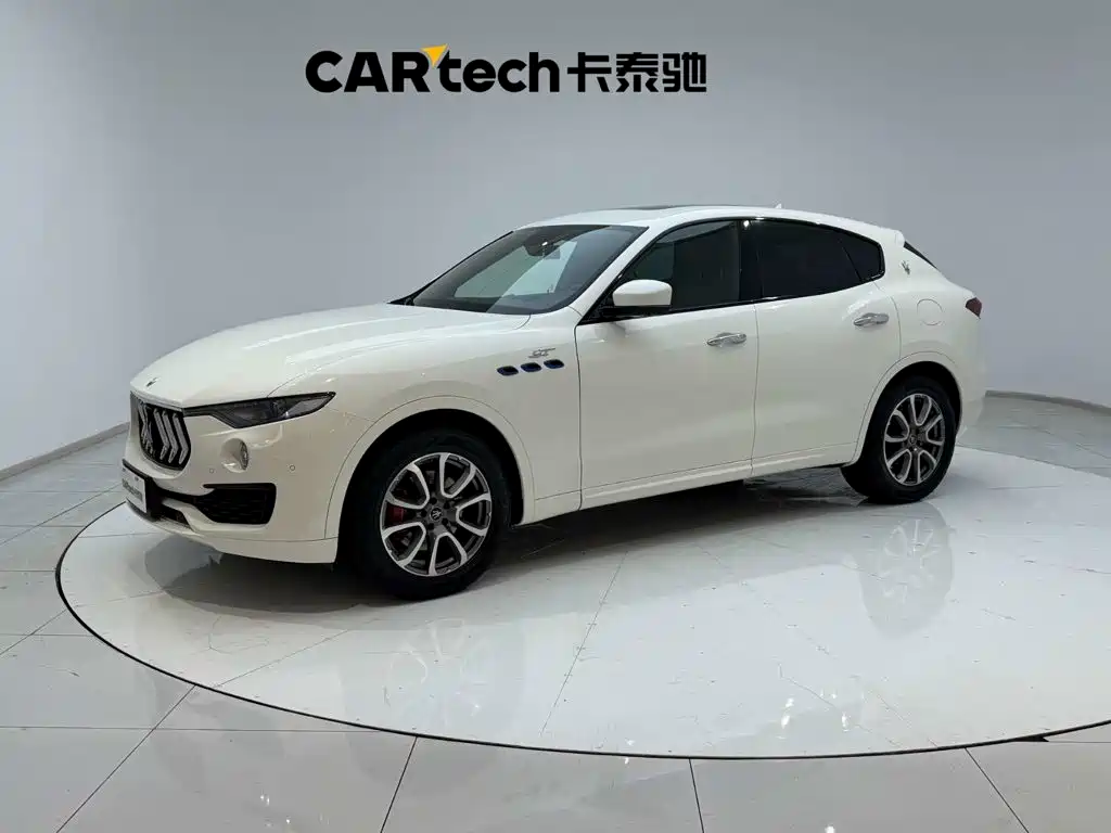 Maserati Levante 2022 — фото 1
