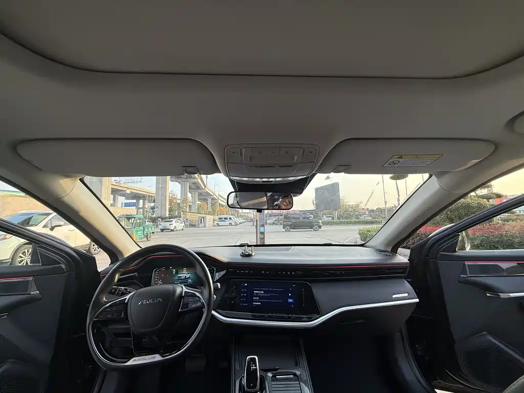 DONGFENG YI HYUN MAX