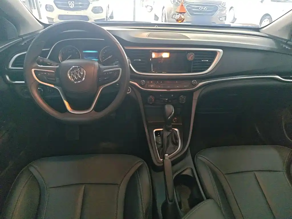 Buick Excelle — миниатюра 10