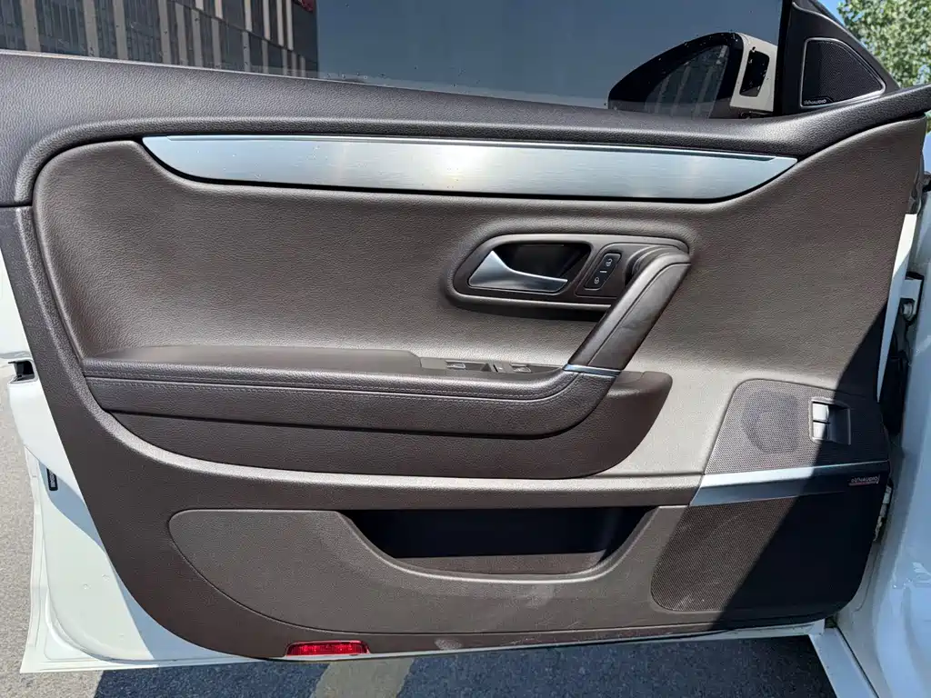 Volkswagen CC — миниатюра 10