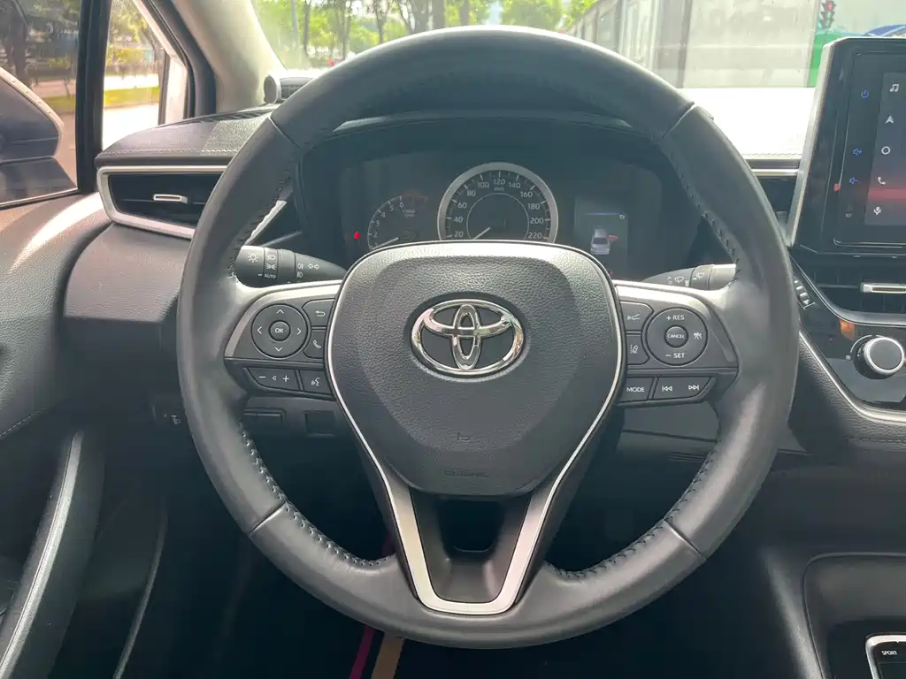 Toyota Corolla — миниатюра 12