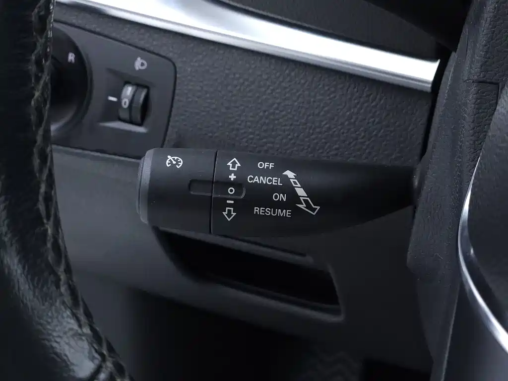 Roewe RX5 — миниатюра 12