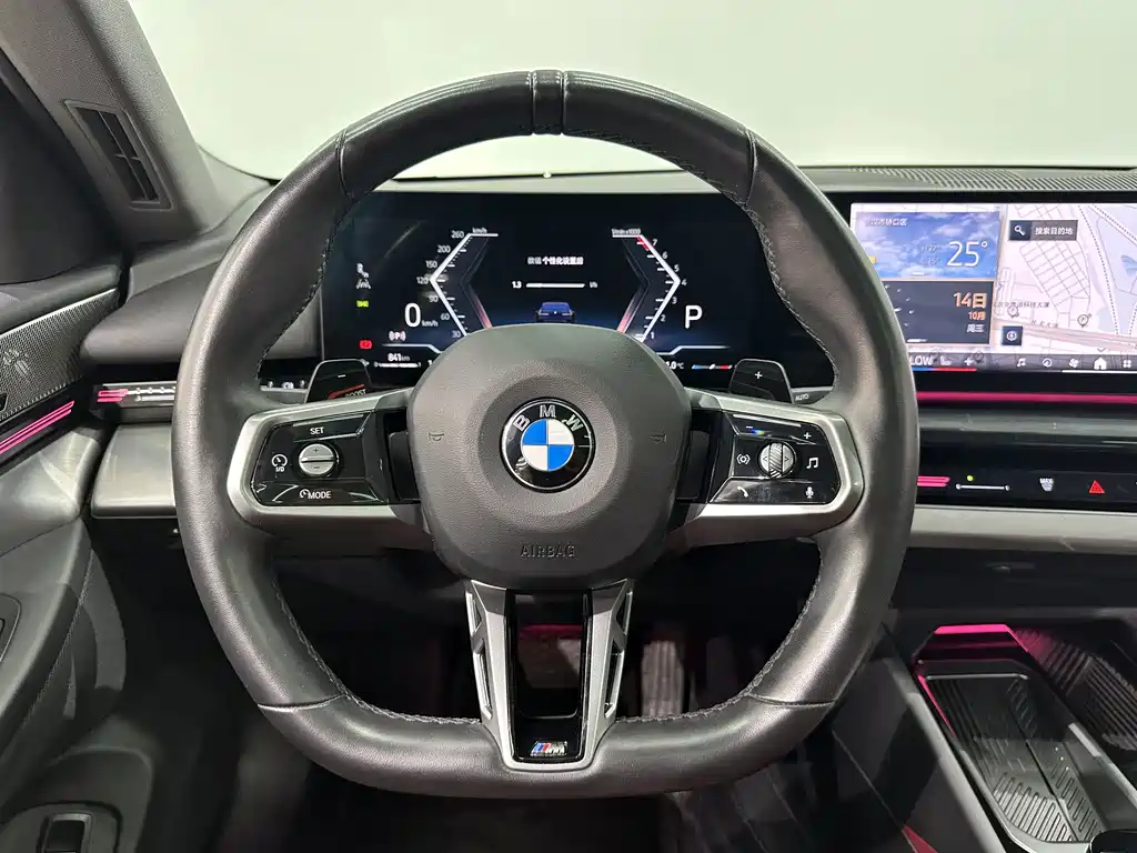 BMW 5 Series — миниатюра 13