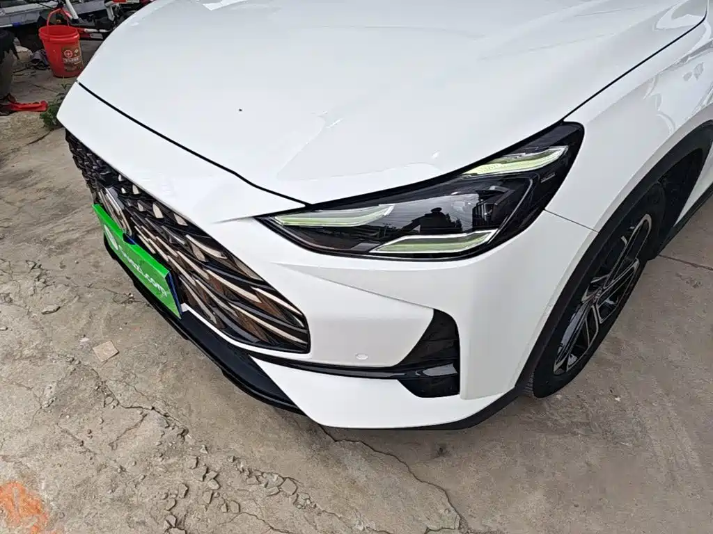 MG MG ONE — миниатюра 24