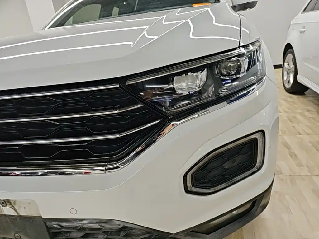 Volkswagen T-Roc — миниатюра 24