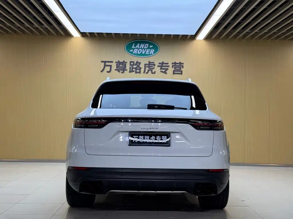 Porsche Cayenne — миниатюра 18