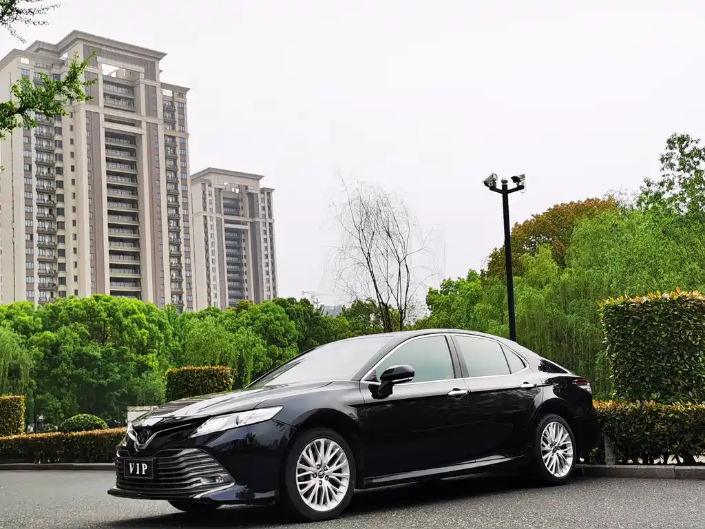 Toyota Camry 2019
