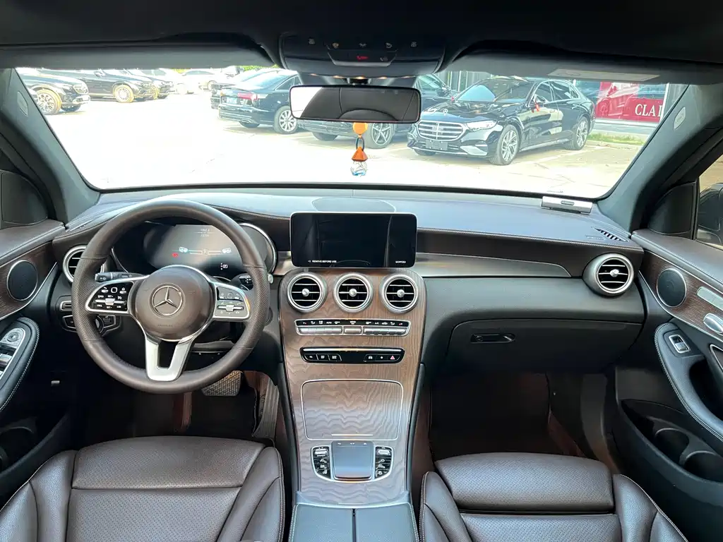 Mercedes-Benz GLC — миниатюра 13