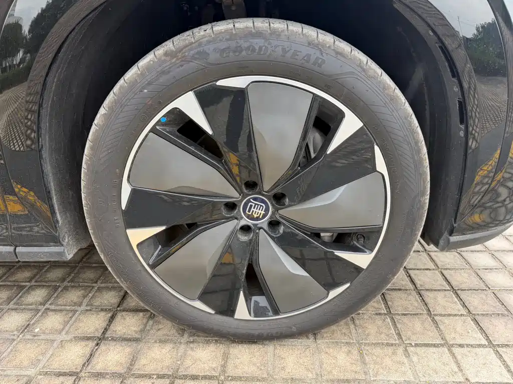 BYD Tang L — миниатюра 8