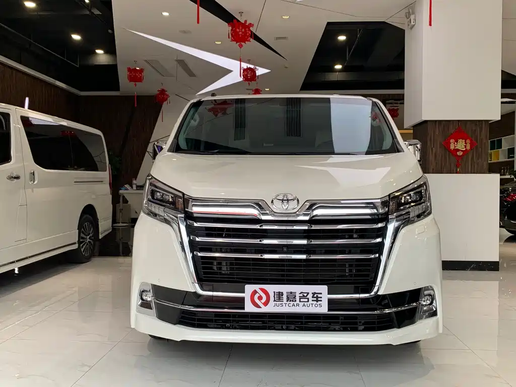 Toyota Granvia(海外) — миниатюра 2