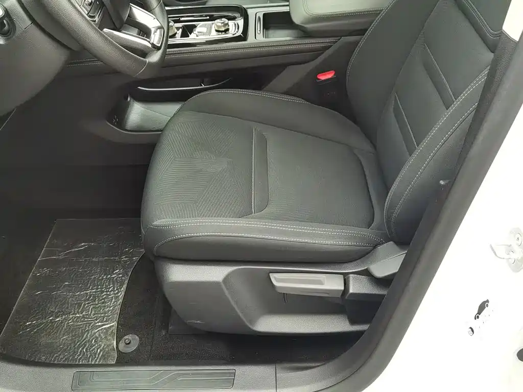 Ford Equator Sport — миниатюра 20