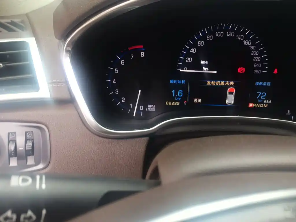 Cadillac SRX — миниатюра 13