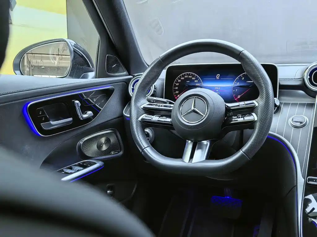 Mercedes-Benz C-Class — миниатюра 17