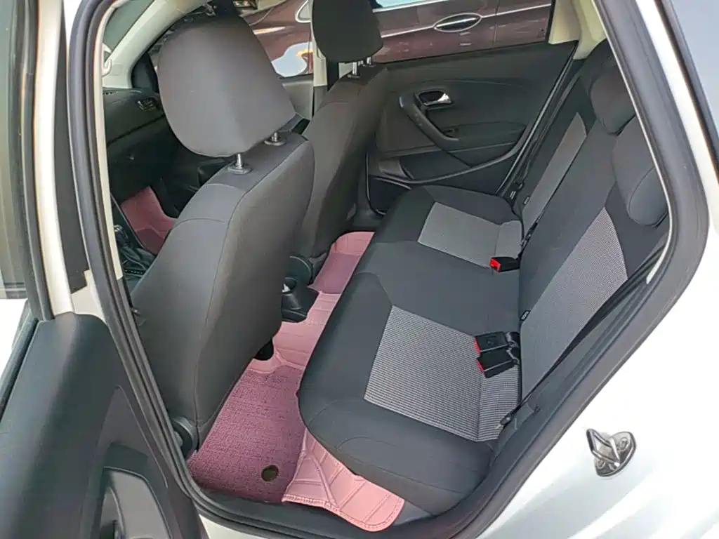 Volkswagen Polo — миниатюра 17