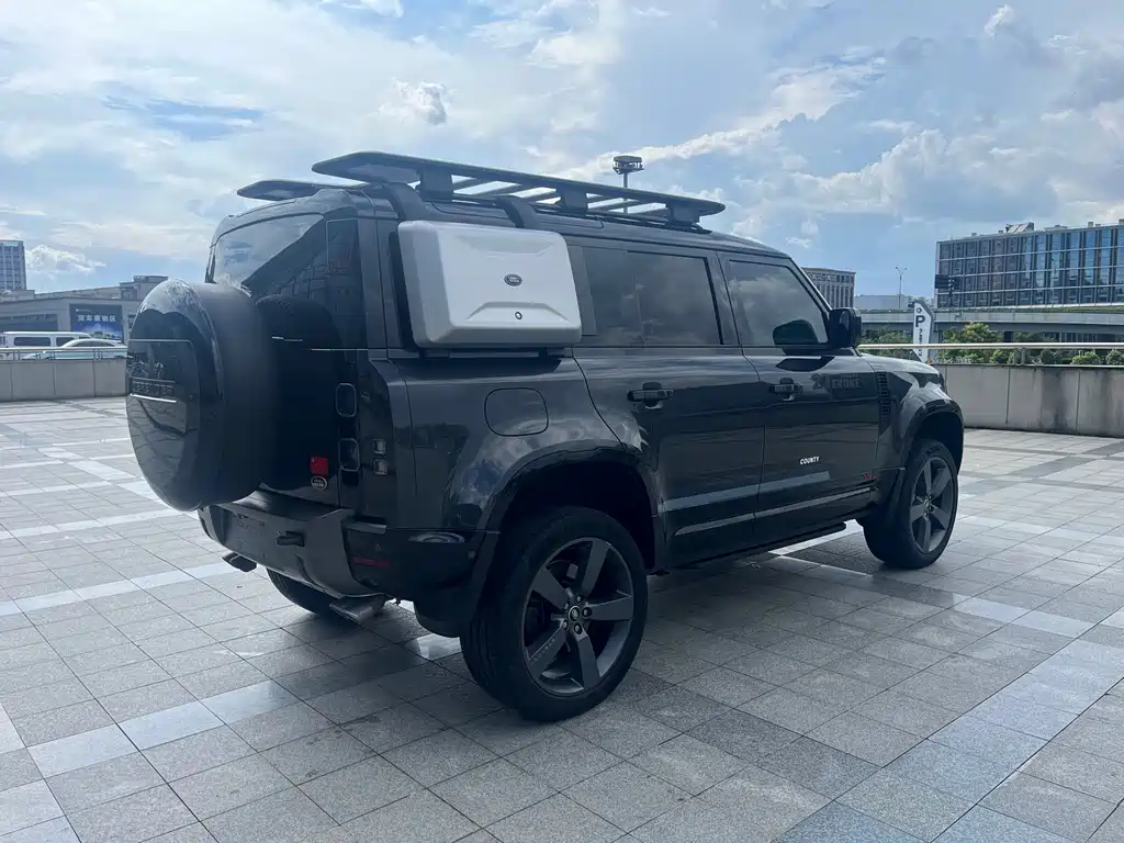 Land Rover Defender — миниатюра 6
