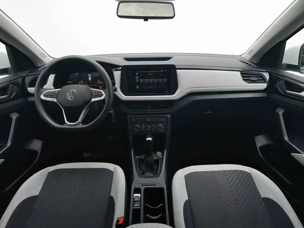 Volkswagen Tharu — миниатюра 5