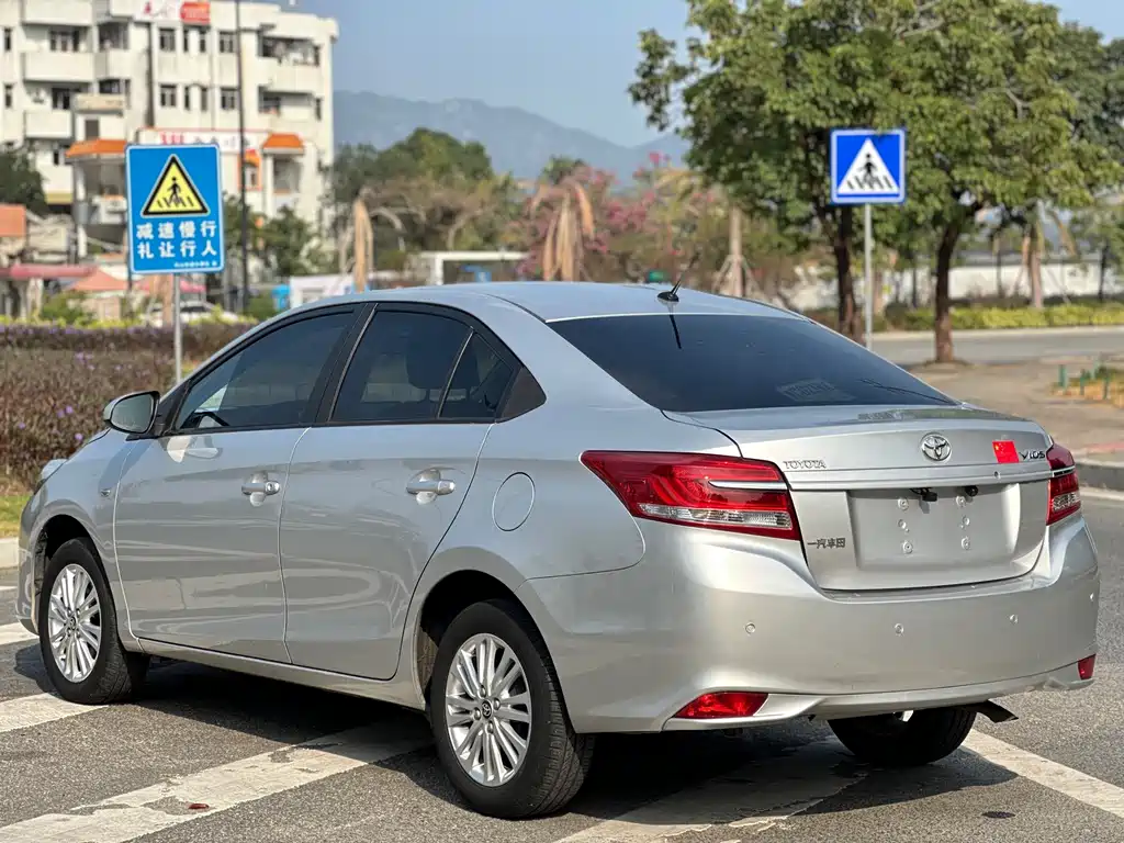 TOYOTA VIOS