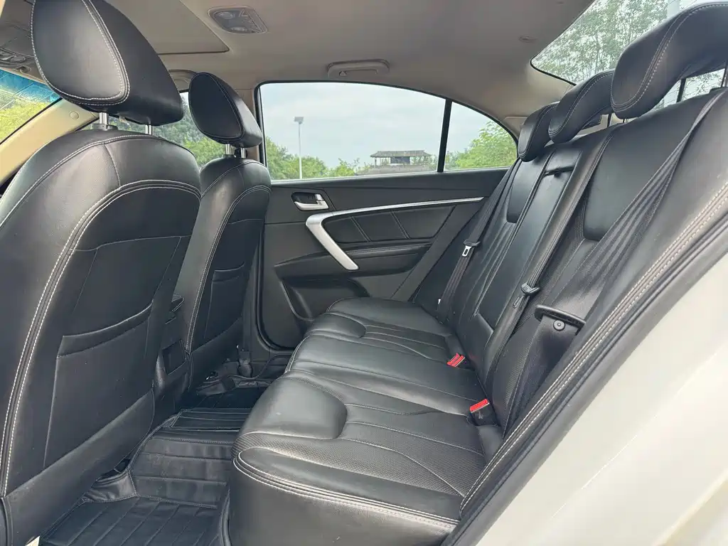 Geely Emgrand — миниатюра 14