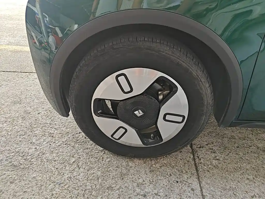 Baojun KiWi EV — миниатюра 23