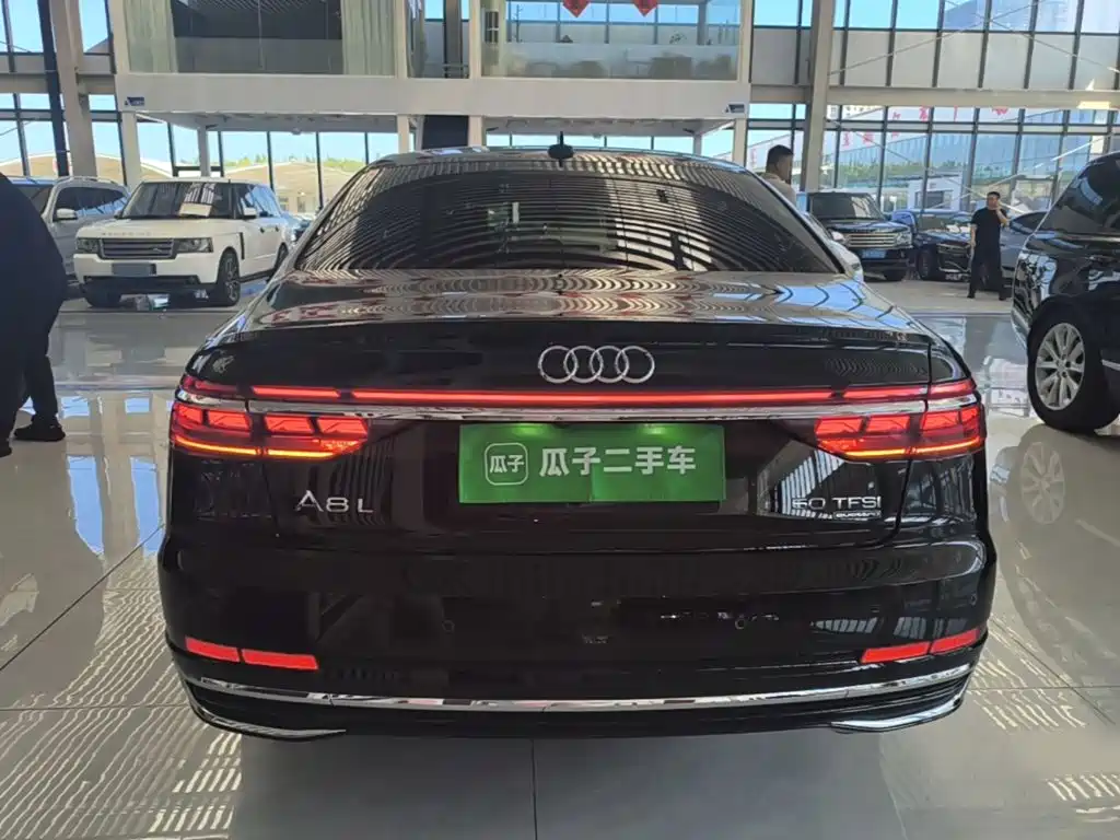 Audi A8 — миниатюра 6