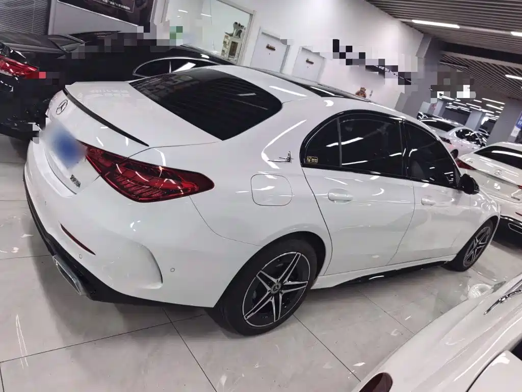 Mercedes-Benz C-Class — миниатюра 12