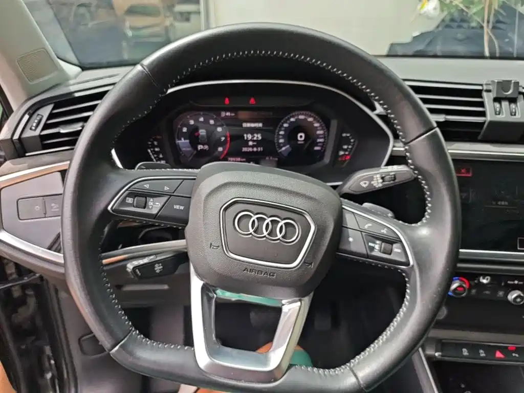Audi Q3 — миниатюра 11