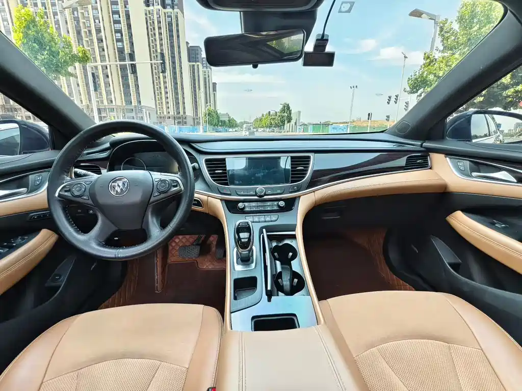 Buick LaCrosse 2021 652T Luxury