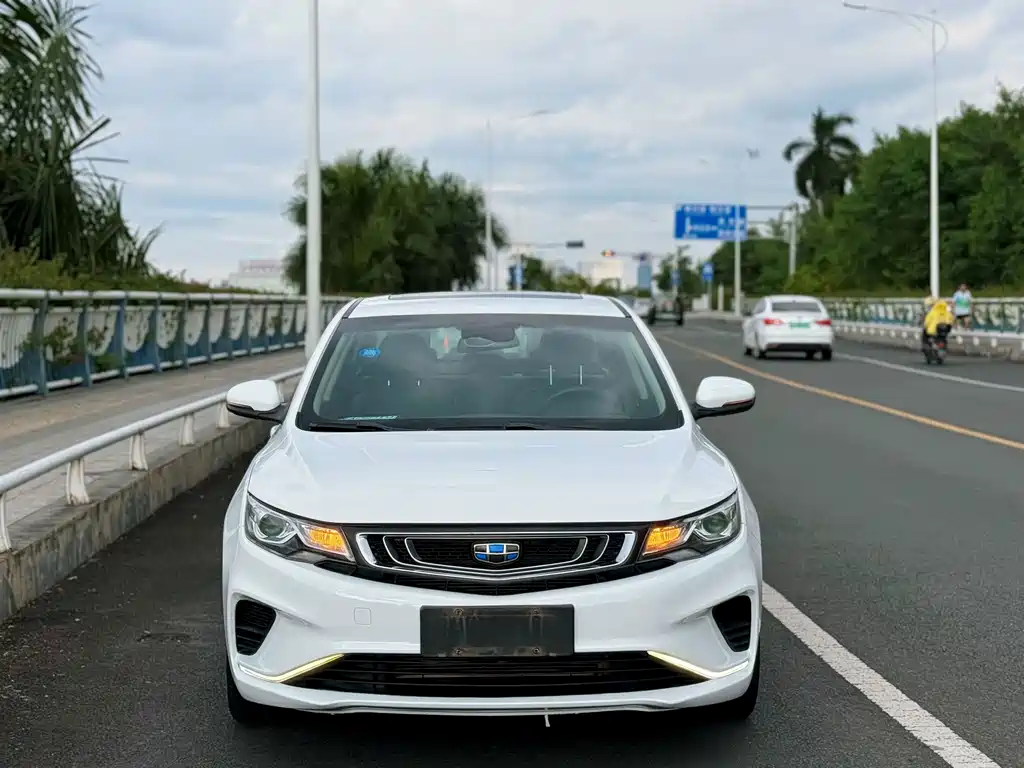 Geely Emgrand GL — миниатюра 2